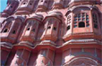 hawa-mahal.jpg (12552 bytes)